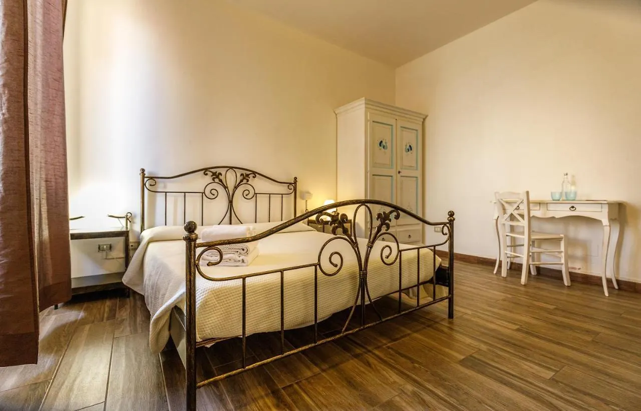 Guest house Onlyrooms I - Central & Quiet Area Cagliari Italy